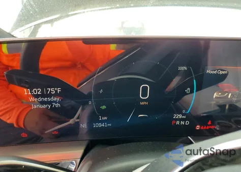 2024 Cadillac Lyriq Luxury z USA, uszkodzony, nr VIN 1GYKPPRK3RZ110156